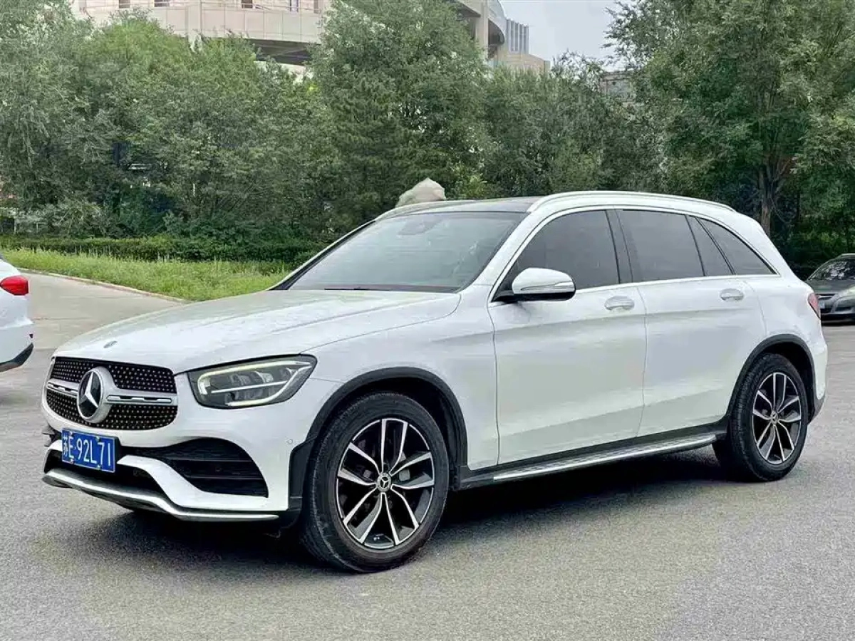 MERCEDES BENZ GLC  2020