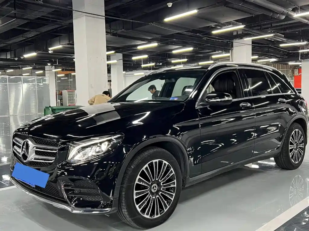 MERCEDES BENZ GLC