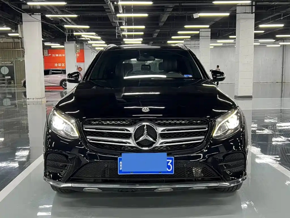 MERCEDES BENZ GLC