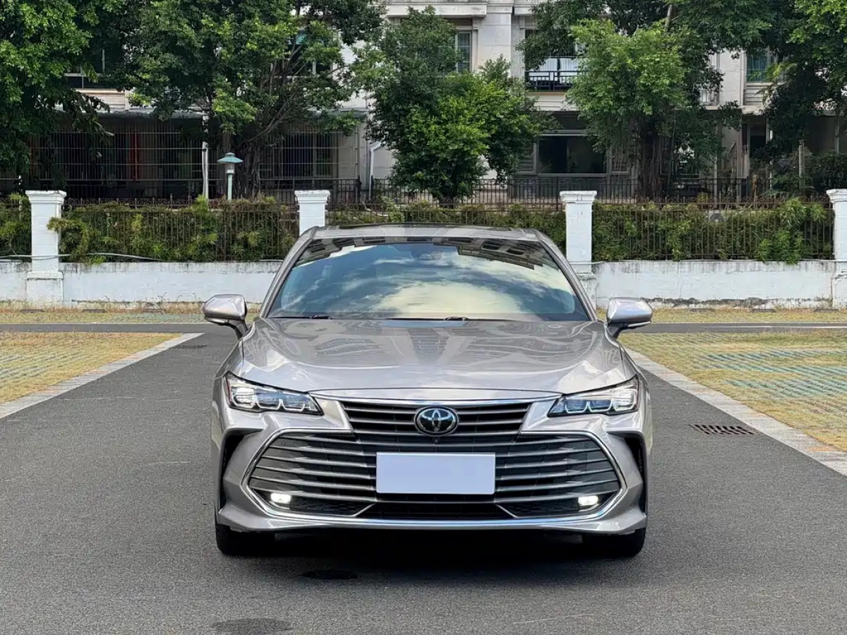 TOYOTA AVALON
