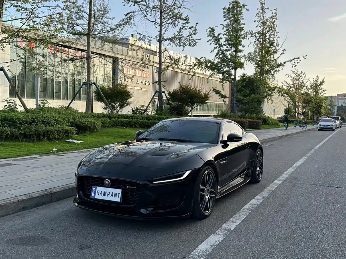 JAGUAR F-TYPE  2021