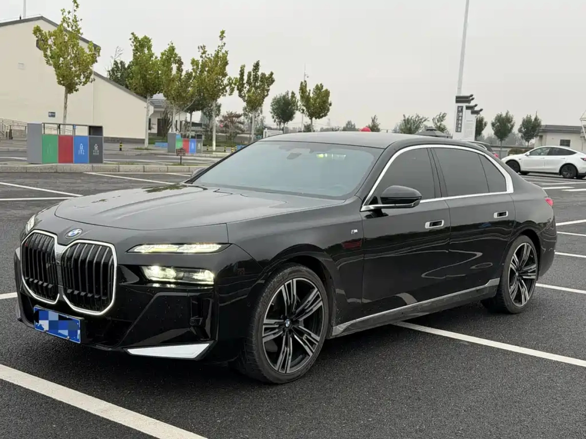 BMW 7-SERIES