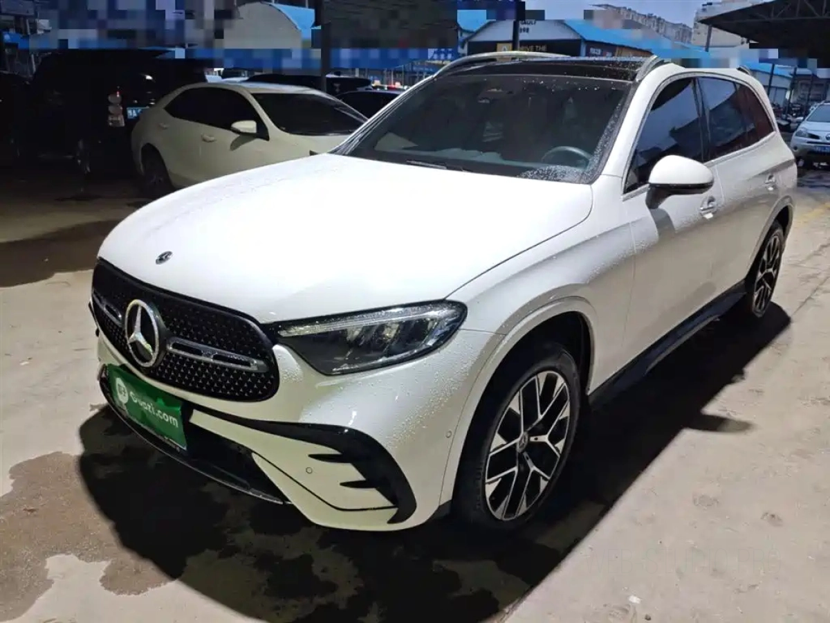 MERCEDES BENZ GLC  2023