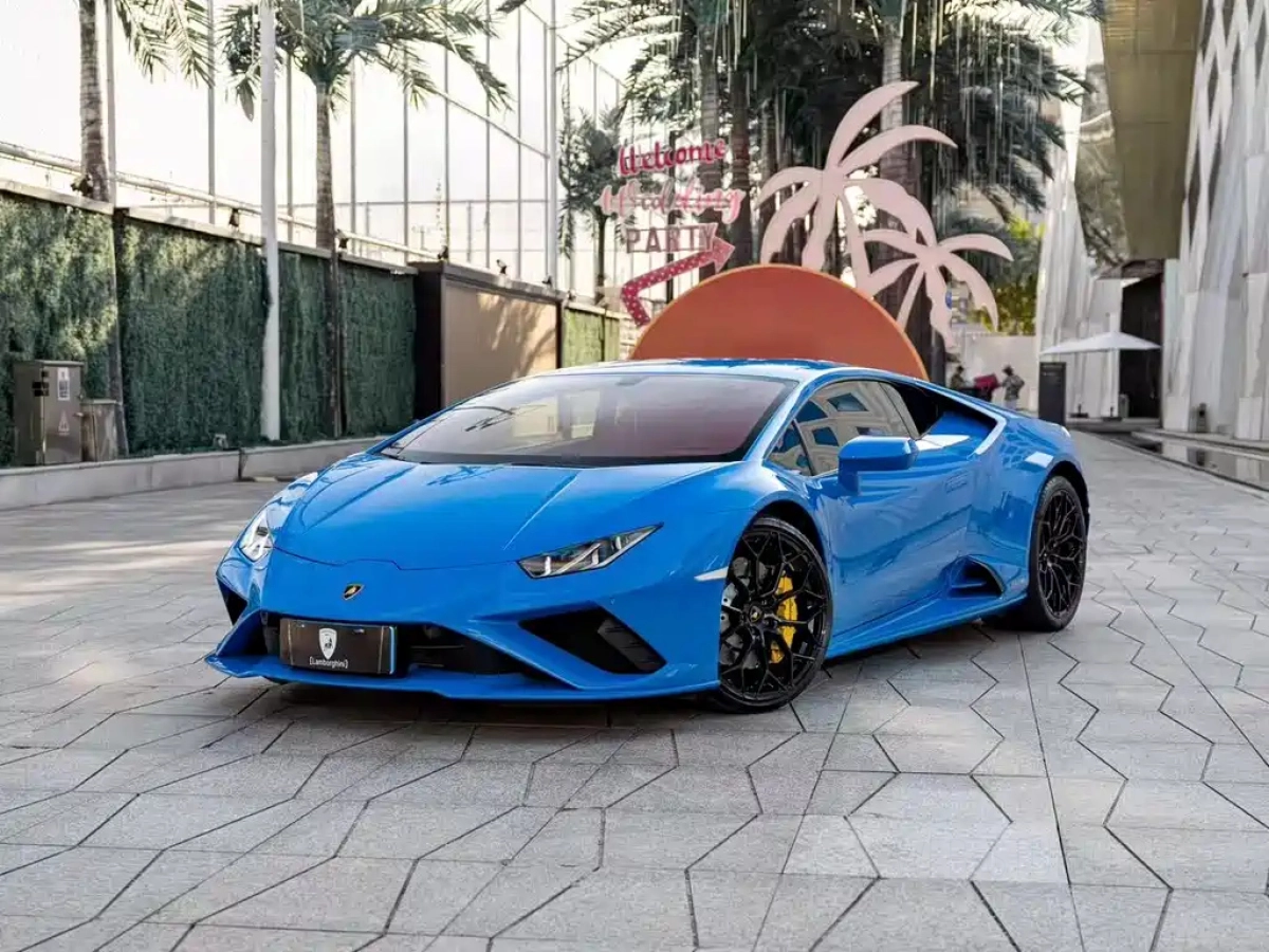 LAMBORGHINI HURACAN  2021