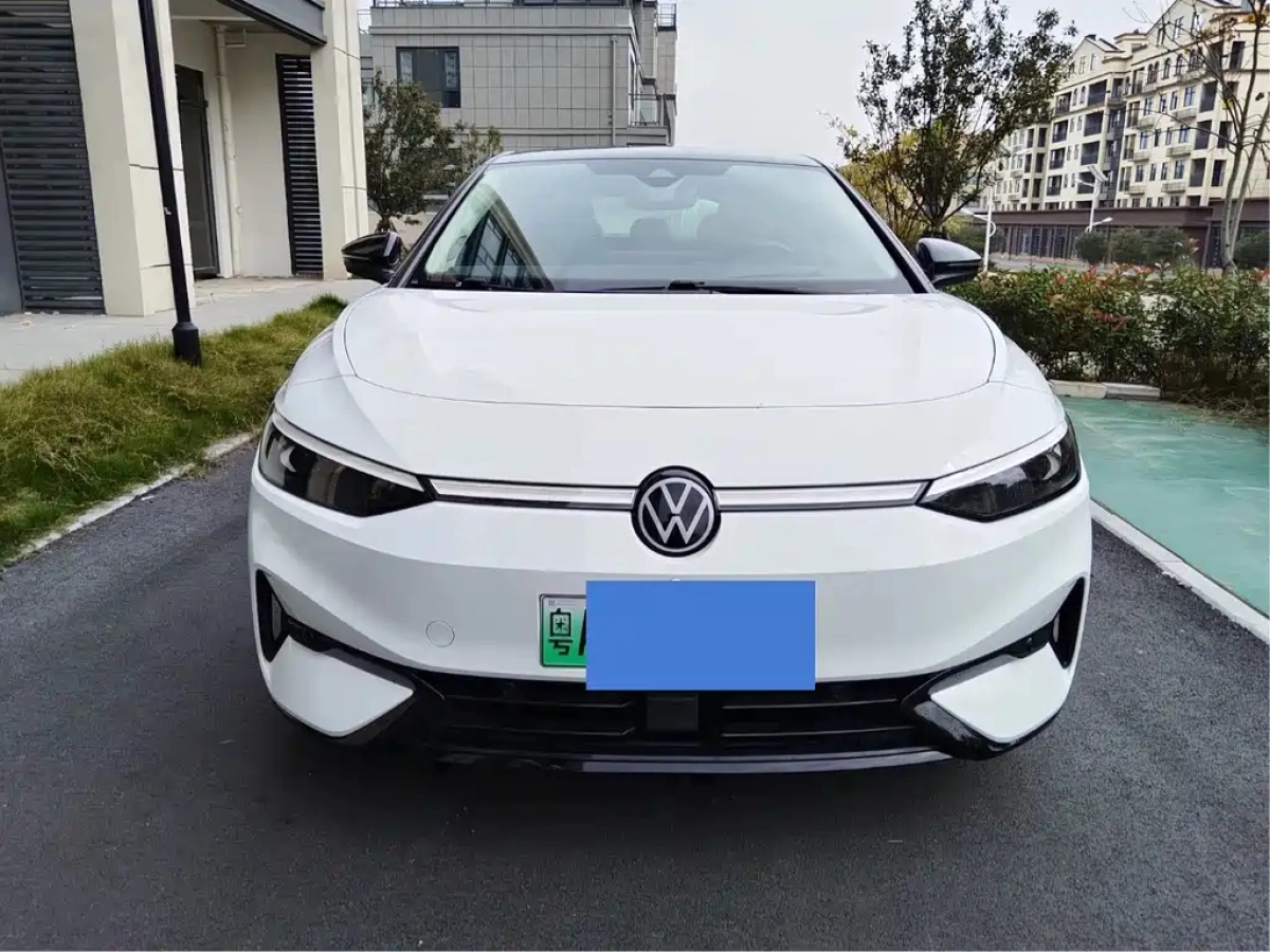VOLKSWAGEN ID.7 VIZZION