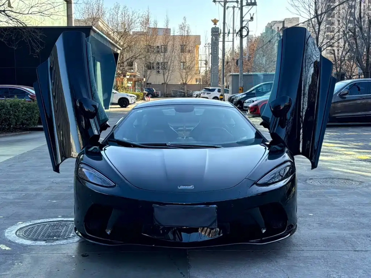 MCLAREN GT