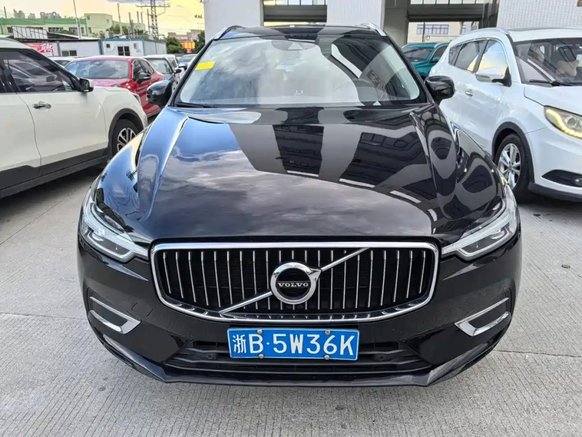 VOLVO XC60
