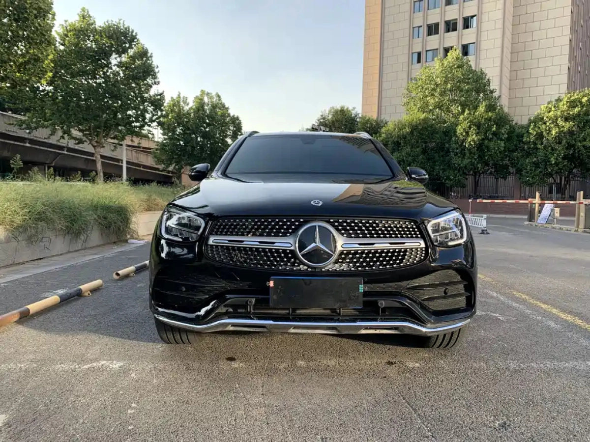 MERCEDES BENZ GLC