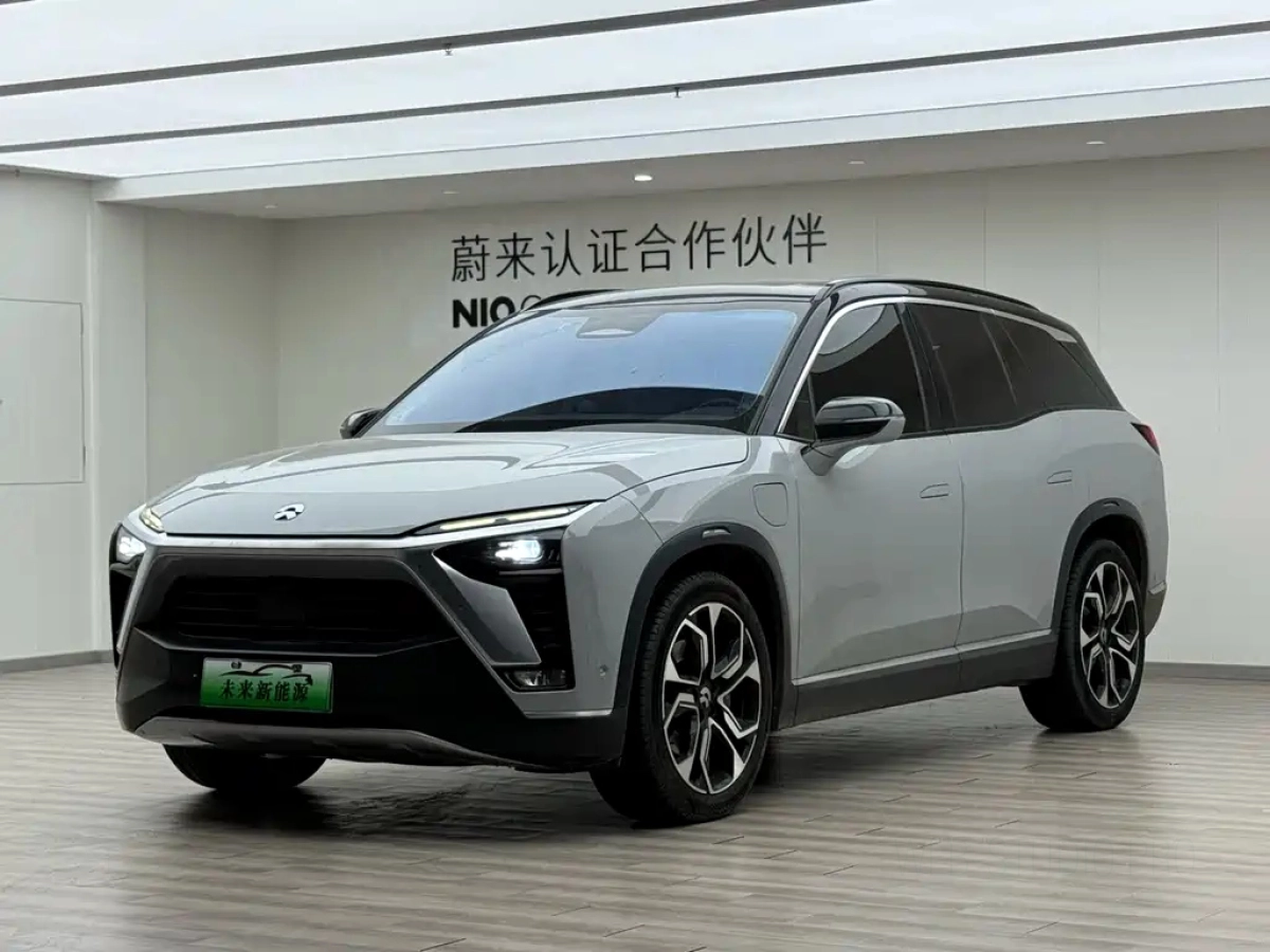 NIO ES8