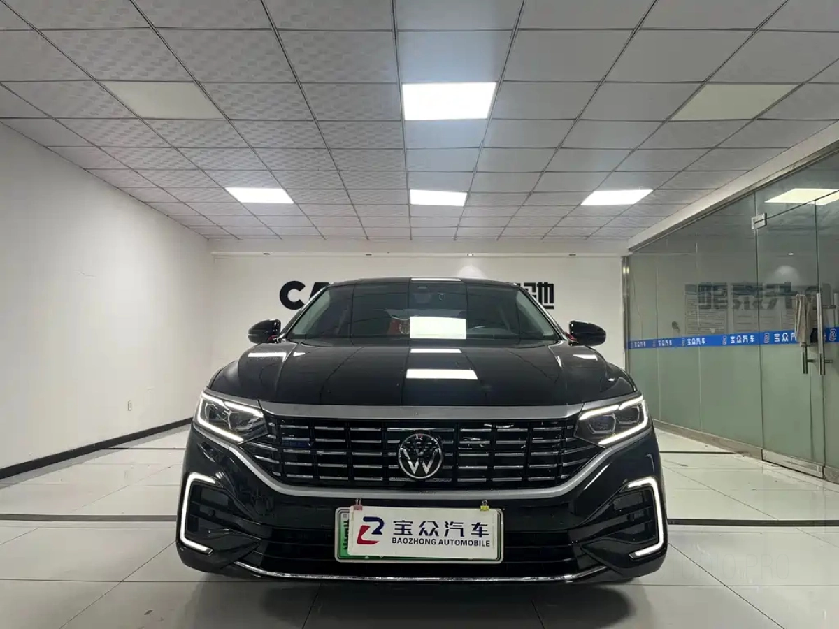 VOLKSWAGEN PASSAT NEW ENERGY