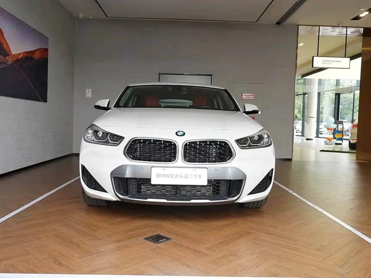 BMW X2