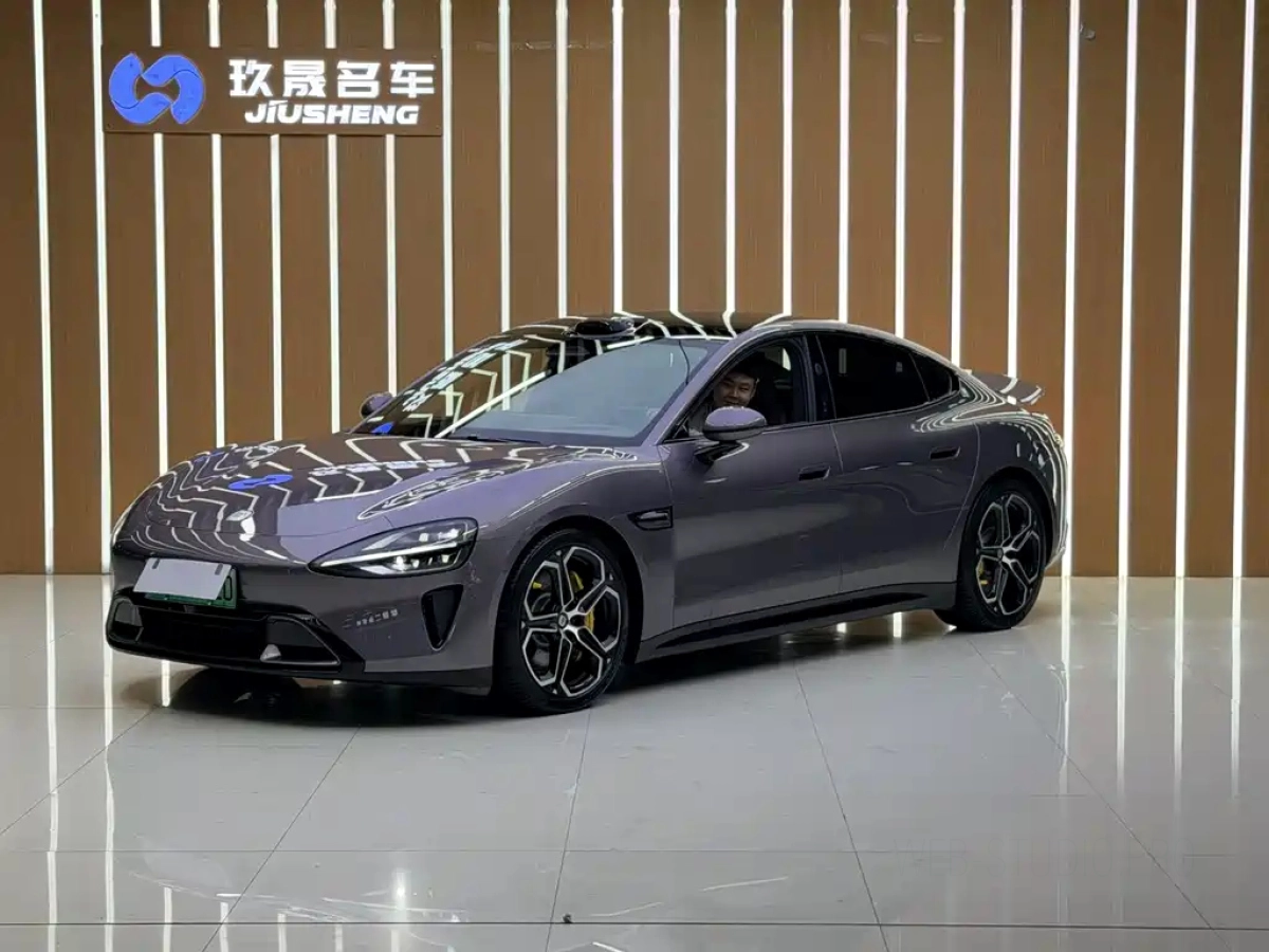 XIAOMI AUTO SU7  2024