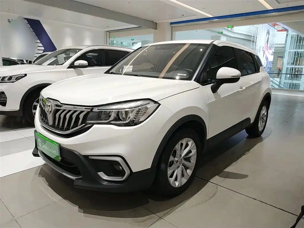 ZHONGHUA V3  2019
