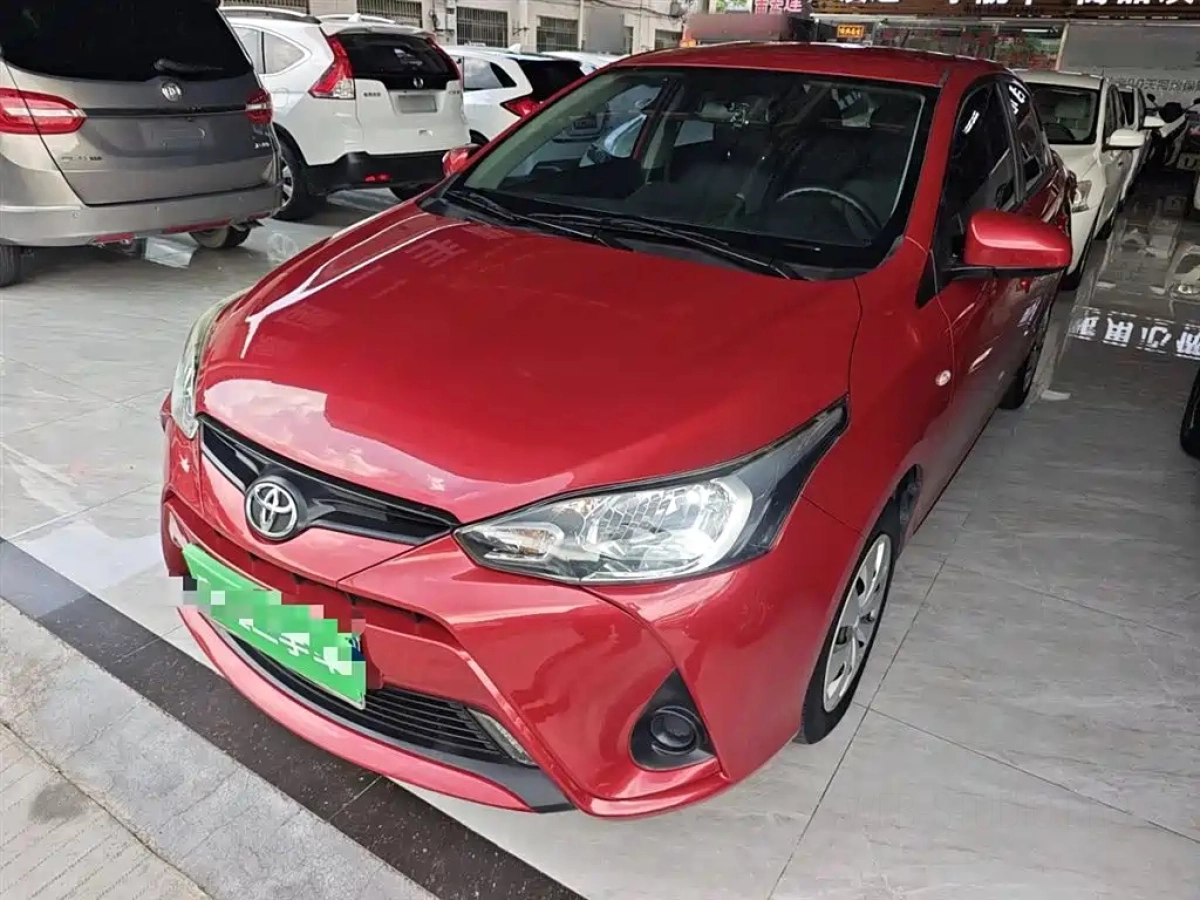 TOYOTA YARIS L INDULGENCE  2019