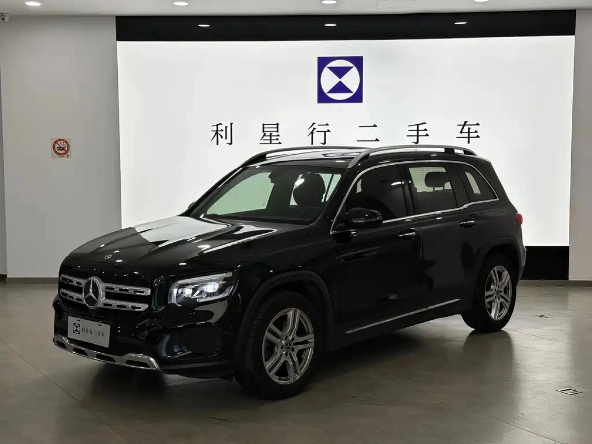 MERCEDES BENZ GLB