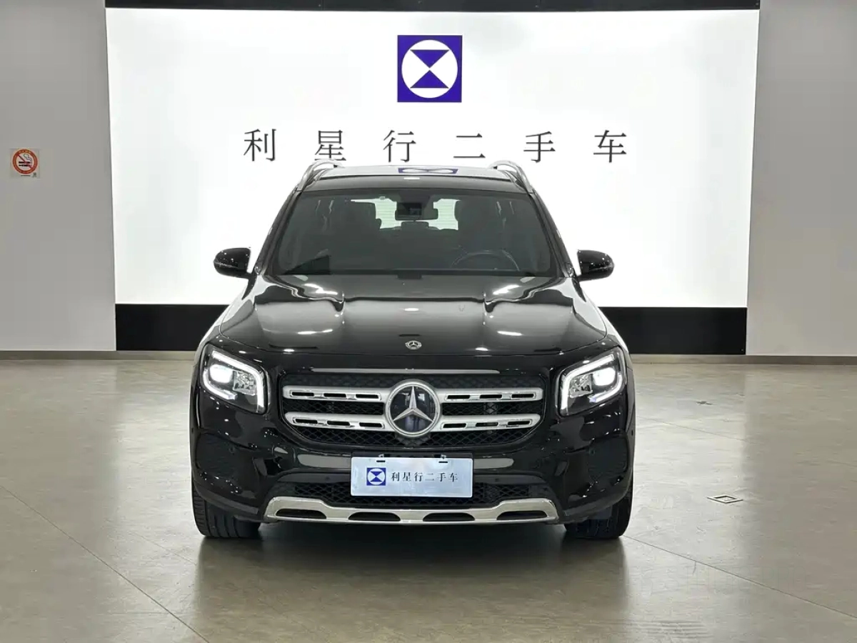 MERCEDES BENZ GLB