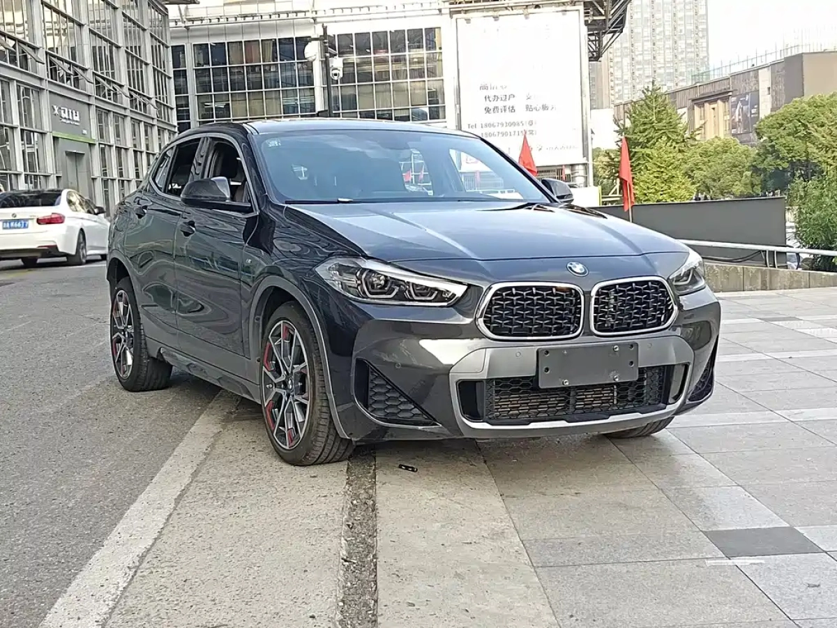 BMW X2