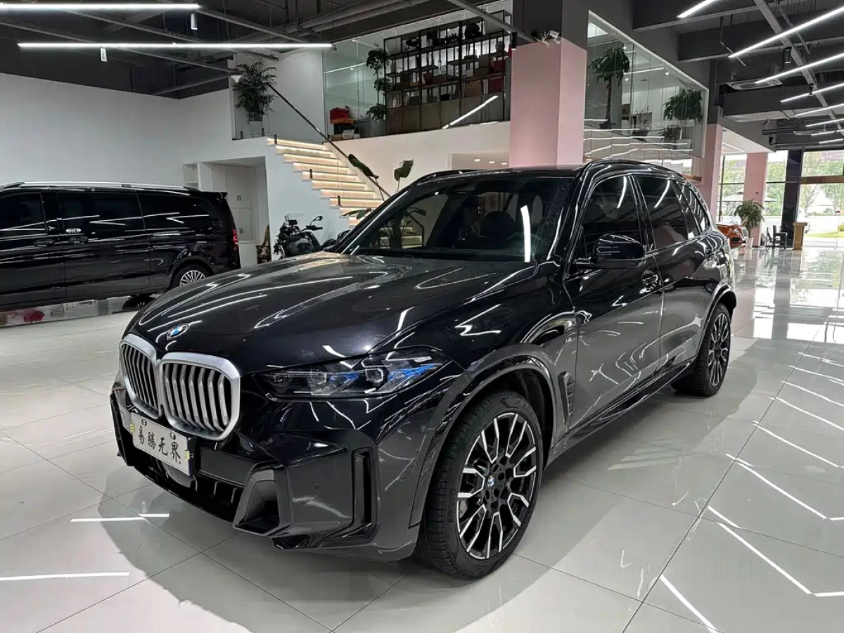 BMW X5  2025