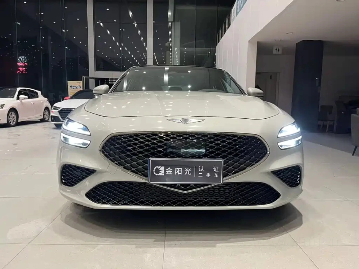GENESIS G70
