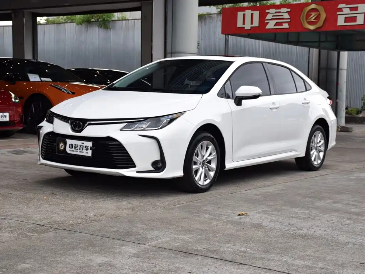 TOYOTA COROLLA  2024