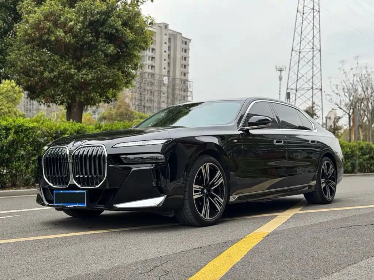 BMW 7-SERIES