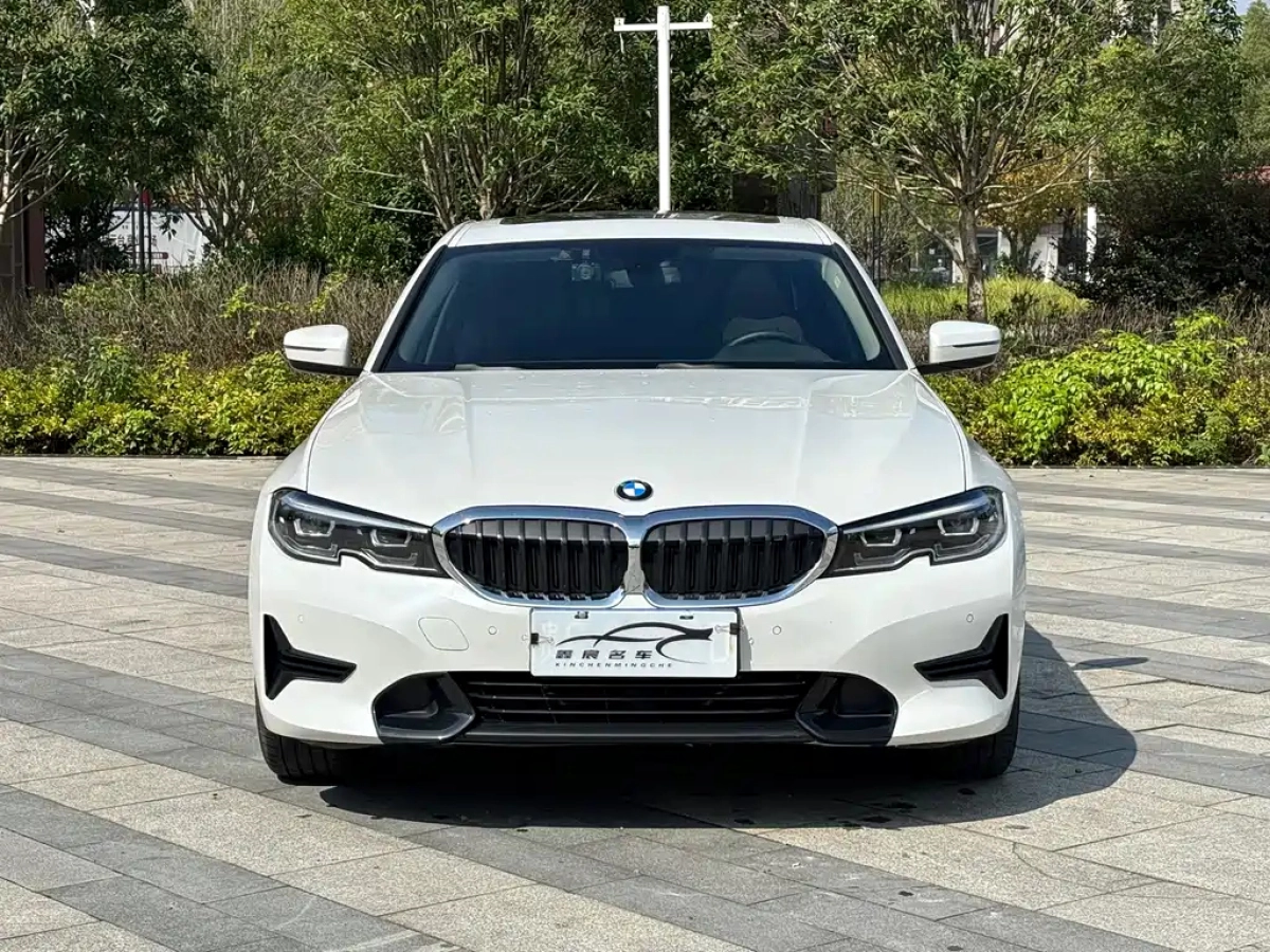 BMW 3-SERIES