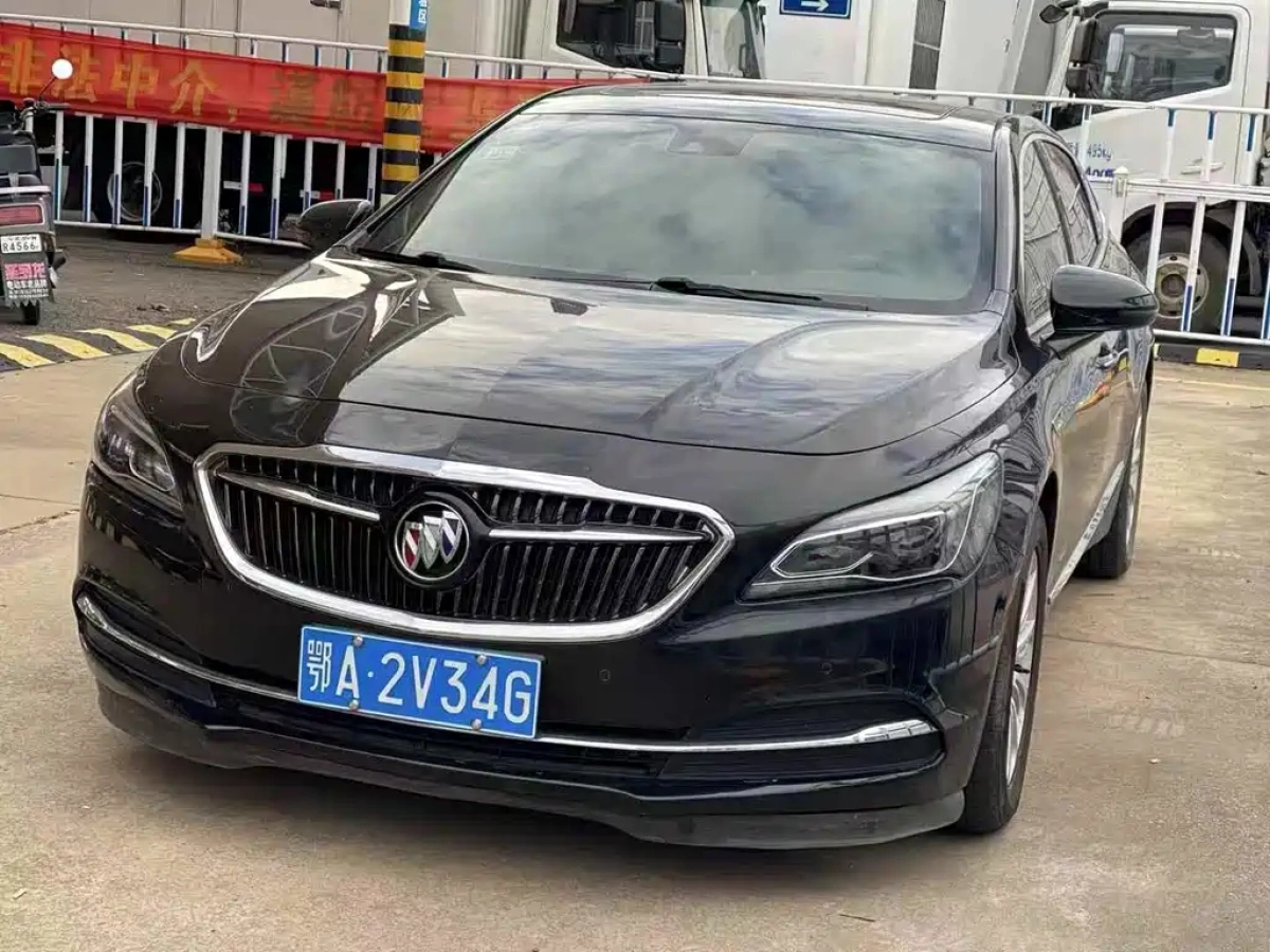 BUICK LACROSSE  2019