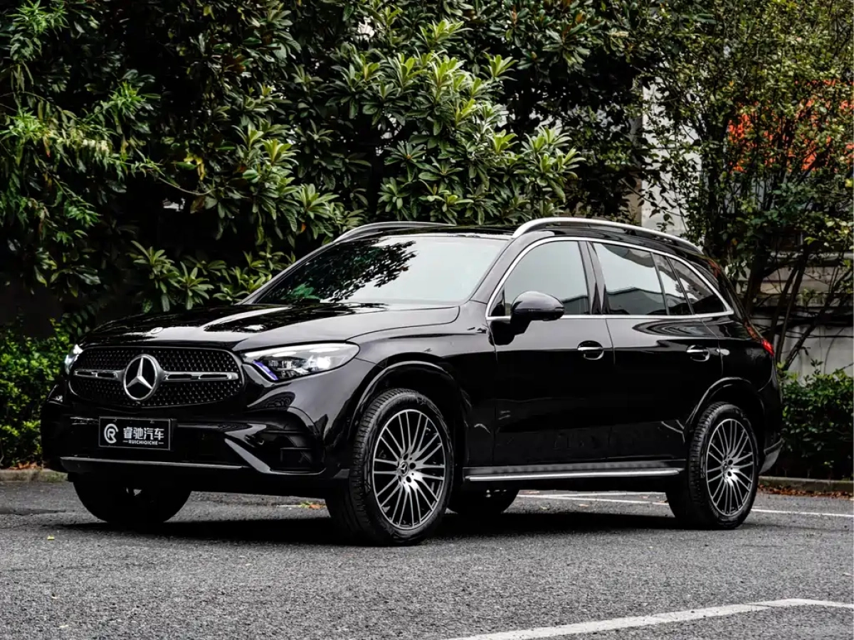 MERCEDES BENZ GLC  2024