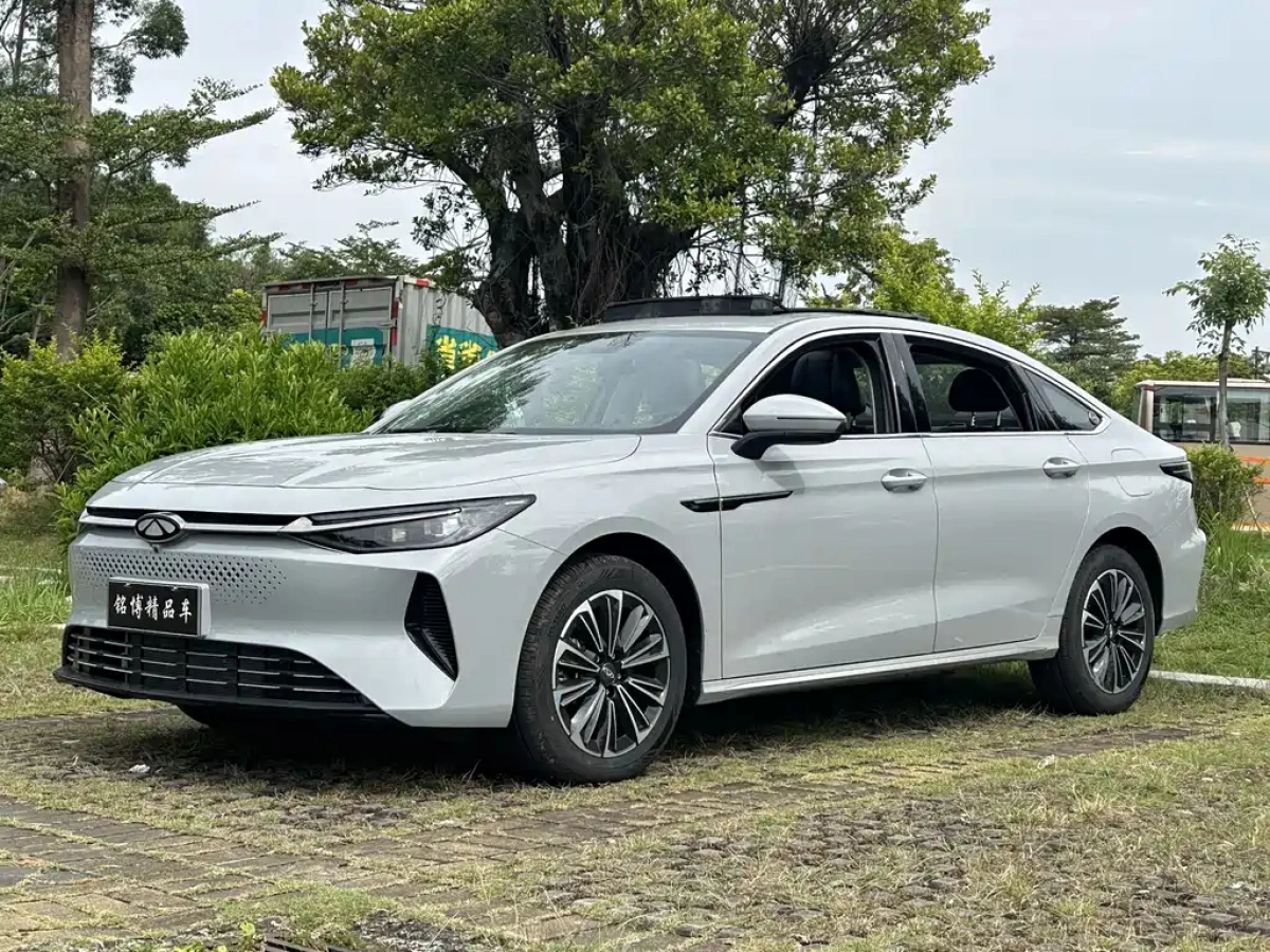 CHERY FULWIN A8  2025