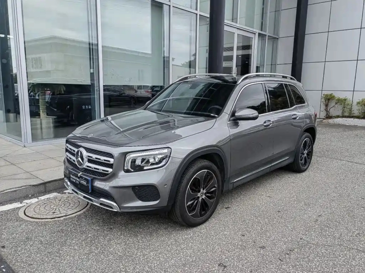 MERCEDES BENZ GLB