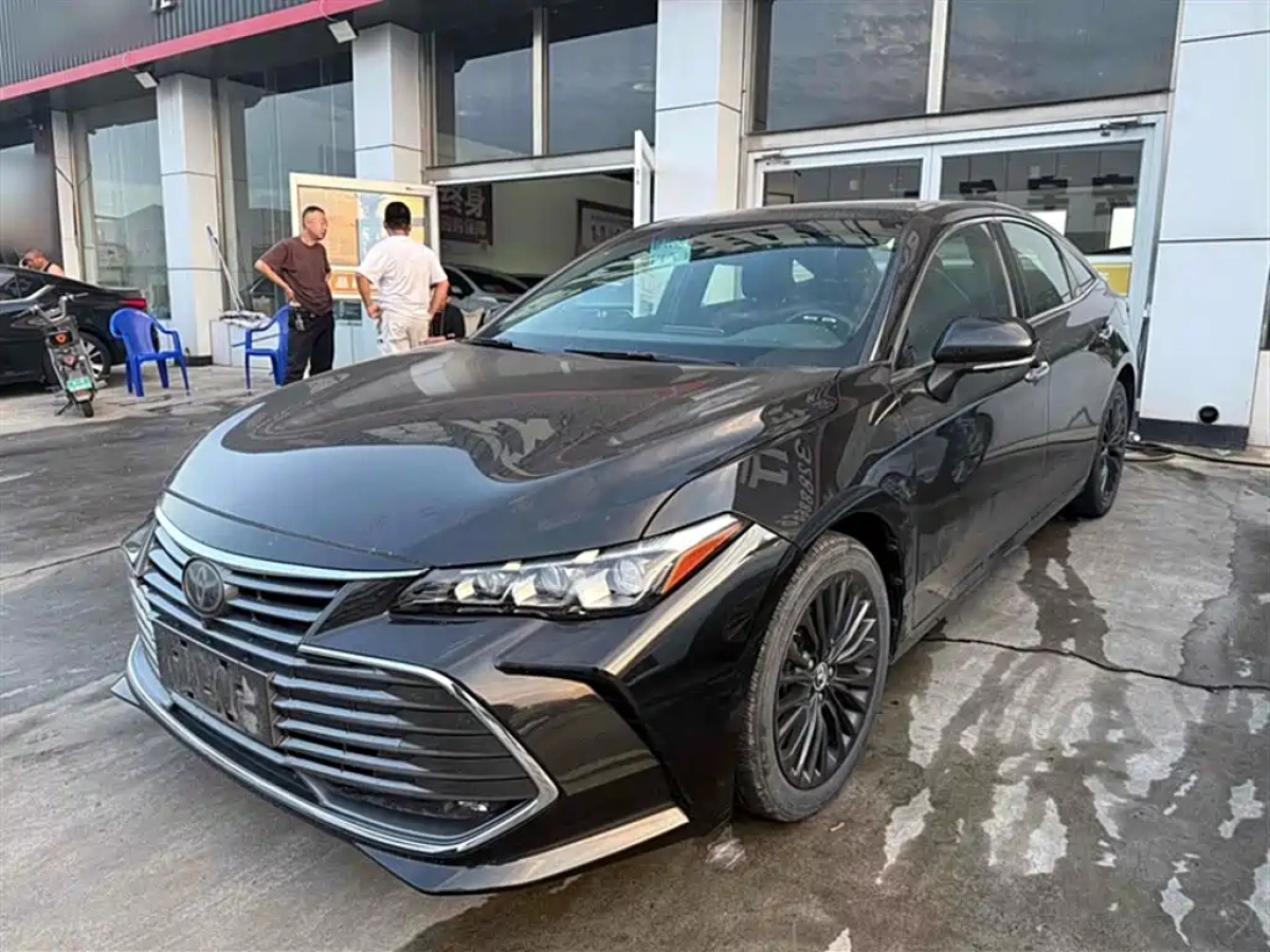 TOYOTA AVALON  2019