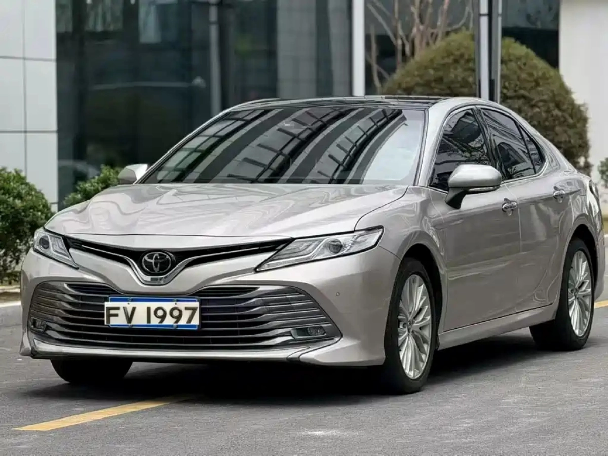 TOYOTA CAMRY  2021