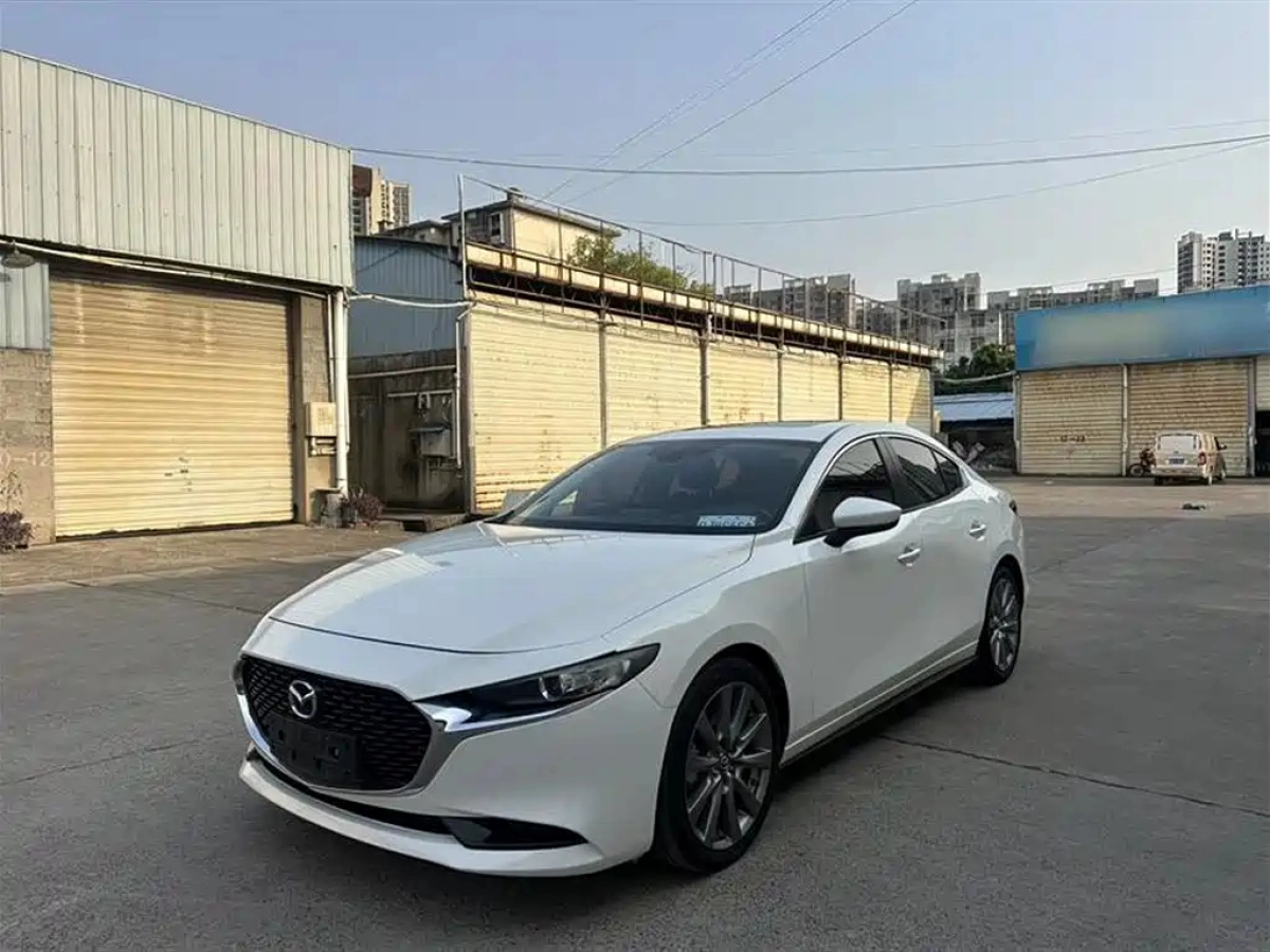 MAZDA 3 AXELA
