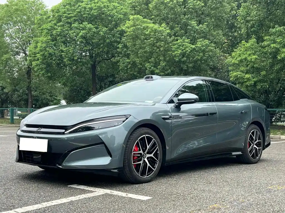 BYD HAN L  2025