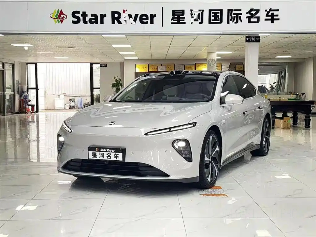 NIO ET7