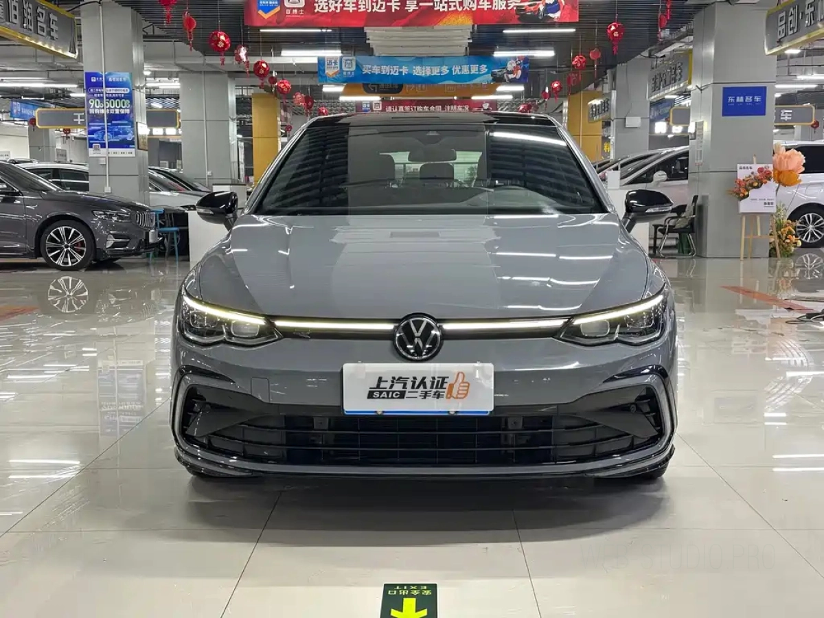VOLKSWAGEN GOLF