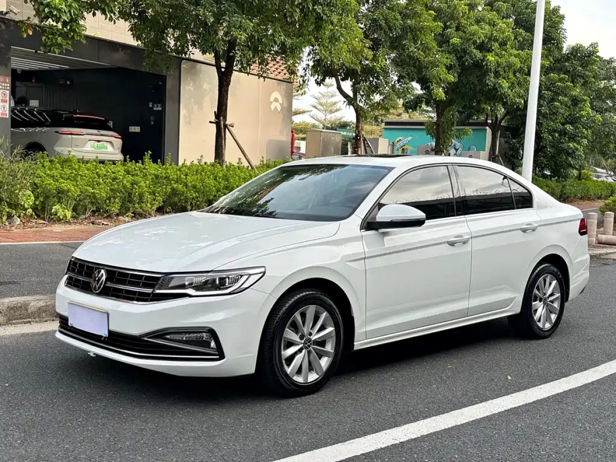 VOLKSWAGEN BORA  2021