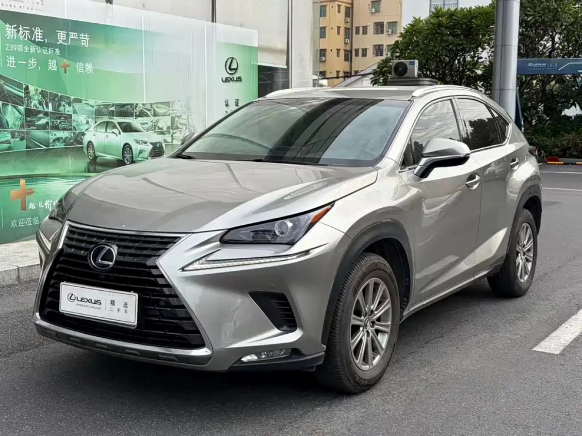 LEXUS NX
