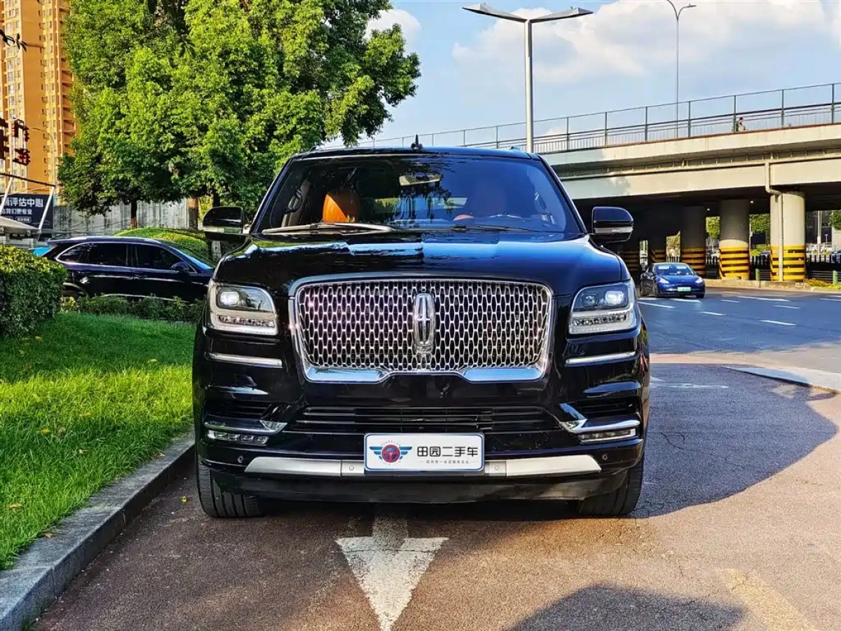 LINCOLN NAVIGATOR