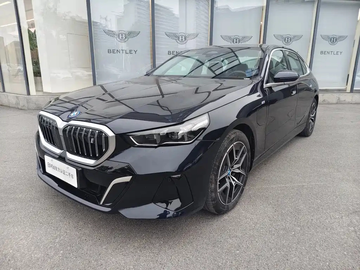 BMW I5