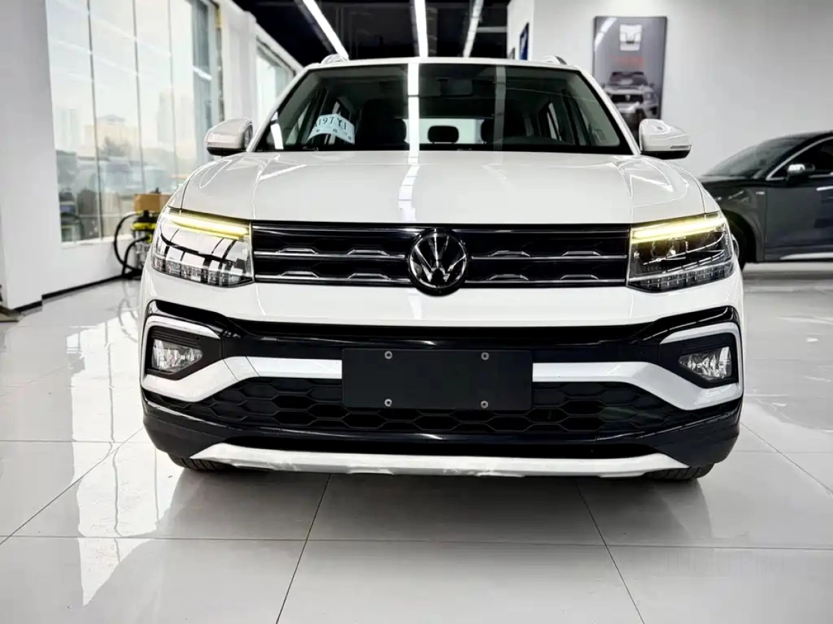 VOLKSWAGEN T-CROSS