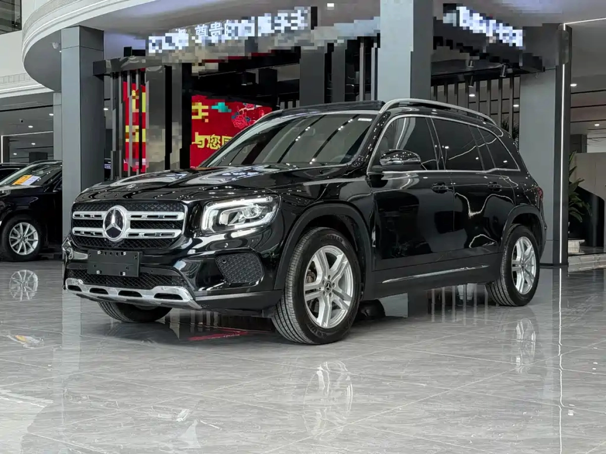 MERCEDES BENZ GLB