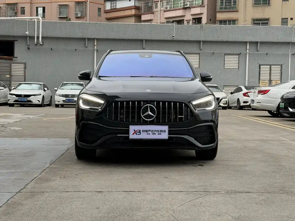 MERCEDES BENZ GLA AMG