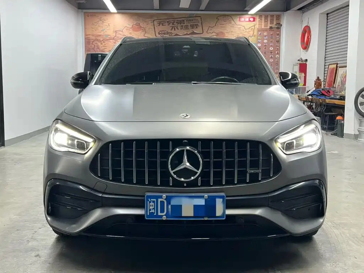 MERCEDES BENZ GLA AMG