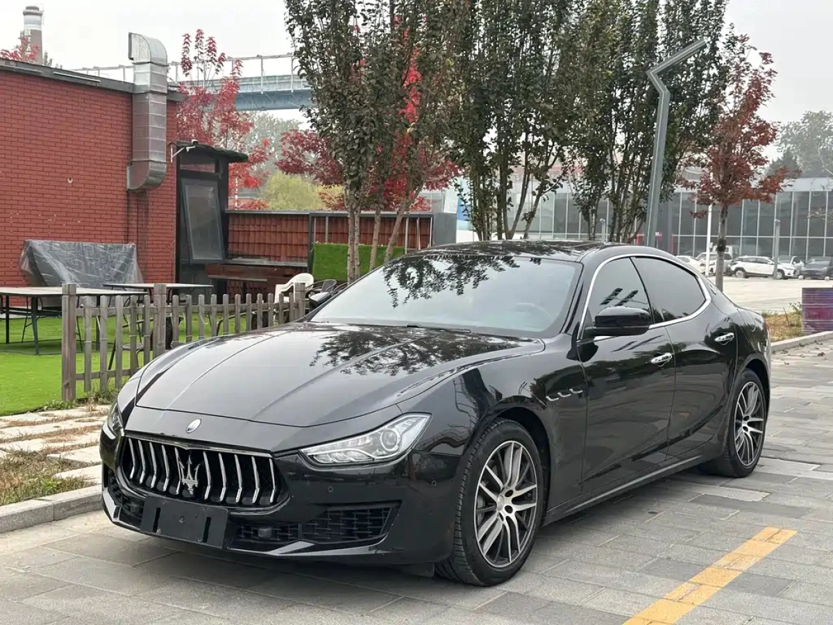 MASERATI GHIBLI