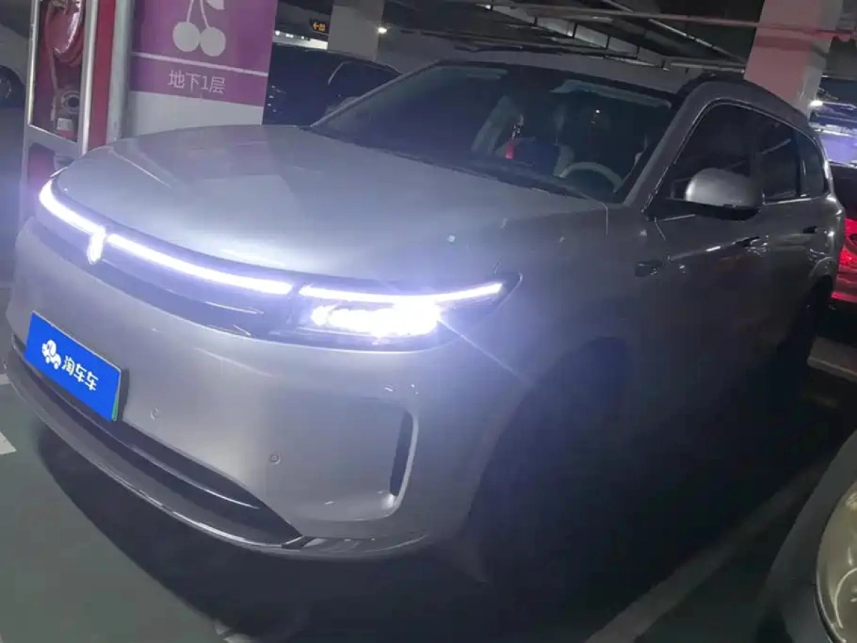 HUAWEI HARMON AITO M7