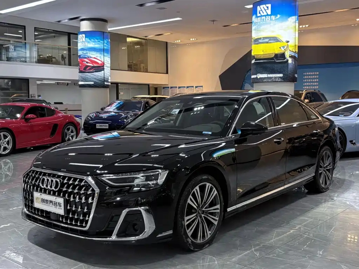 AUDI A8  2022
