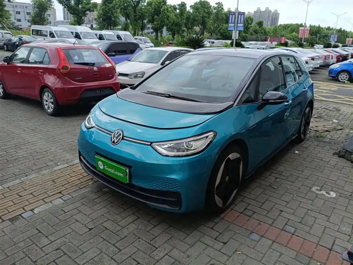VOLKSWAGEN ID 3