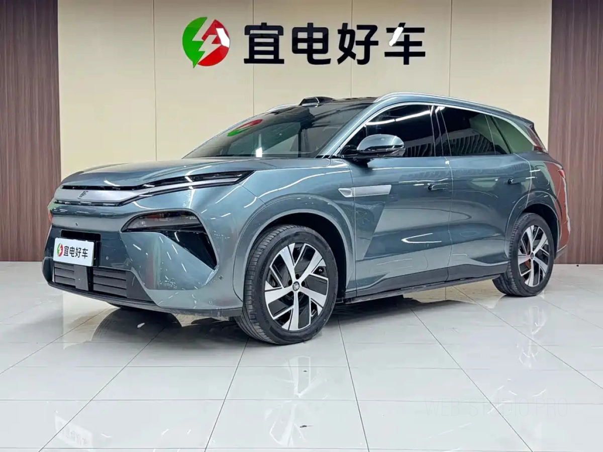 BYD TANG L