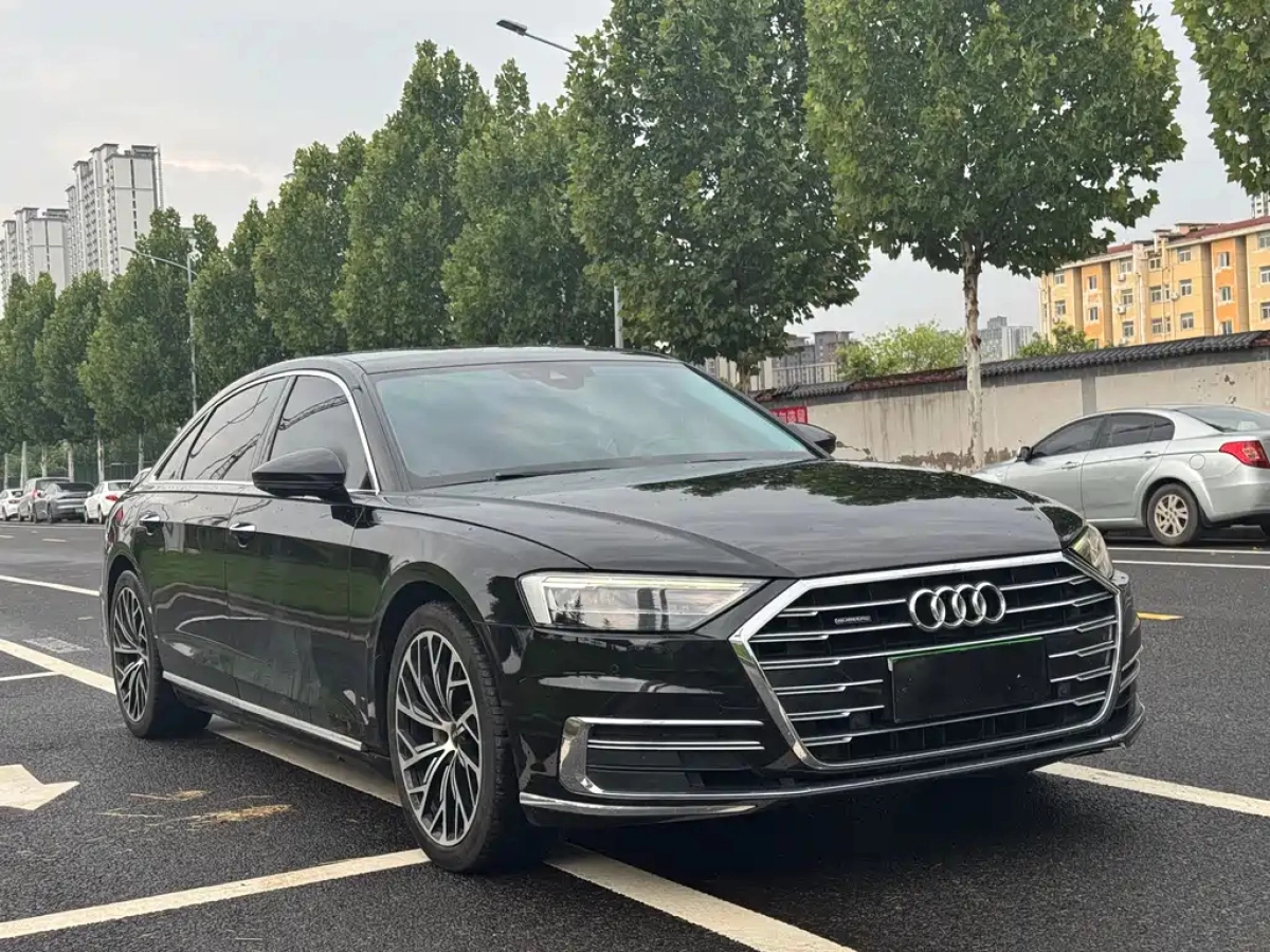 AUDI A8  2019